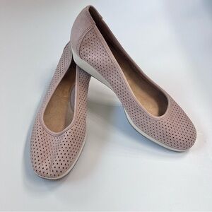 Naturlizer Women’s Mesh Shoe Size 9